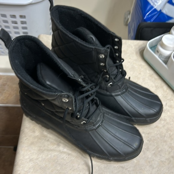 Good condition  boots - Picture 2 of 5